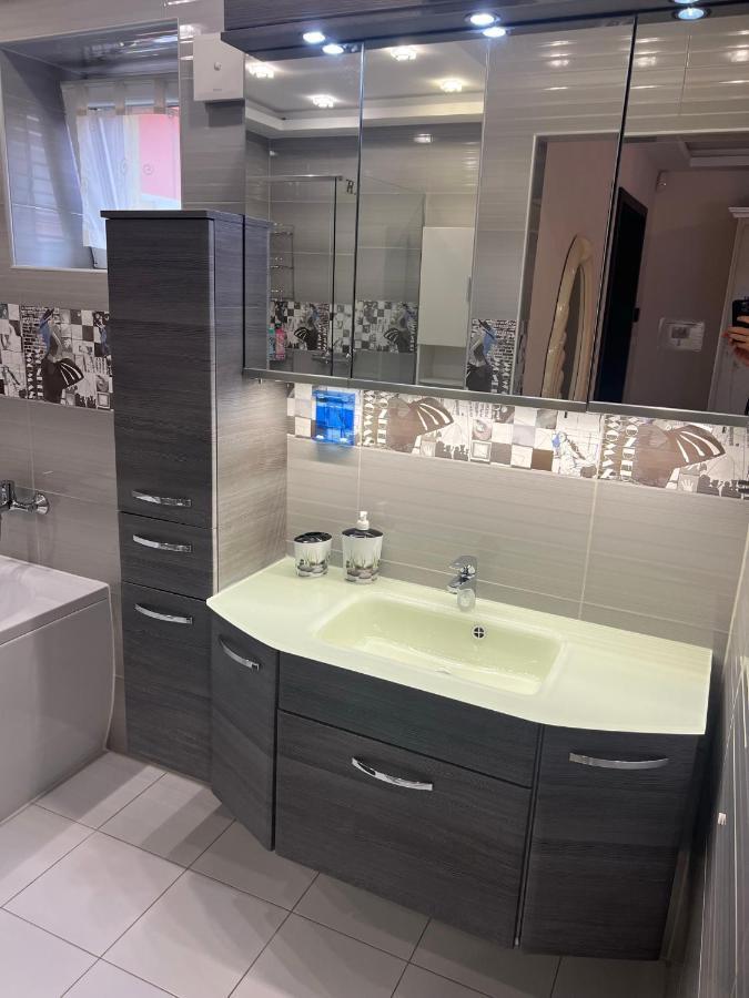 Star Street Home Mosonmagyaróvár المظهر الخارجي الصورة